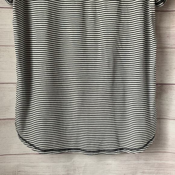 Sunday Black and White Striped Hoodie Short Sleeve Shirt Kangaroo Pocket Size L - Picture 6 of 16